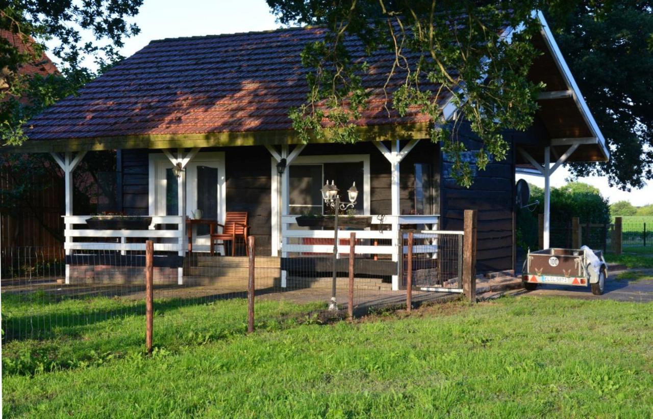 Ferienhaus Grafenland Dersum 外观 照片